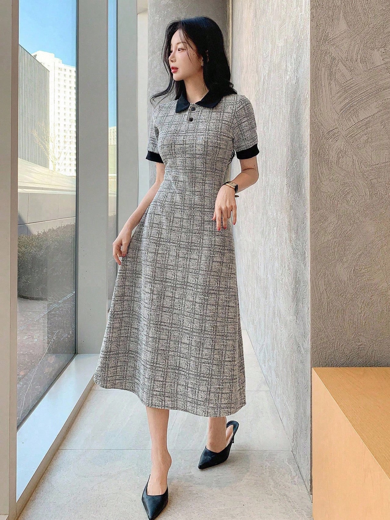 Urban Grace Check Midi Dress – Sophisticated Style, Everyday Comfort