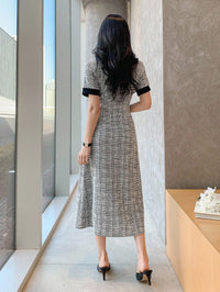 Urban Grace Check Midi Dress – Sophisticated Style, Everyday Comfort