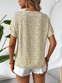 MyWesternAbstract Stripe Print Rolled-Up Short Sleeves Round Neckline Relaxed Fit Top For Women & Girls WesternLove