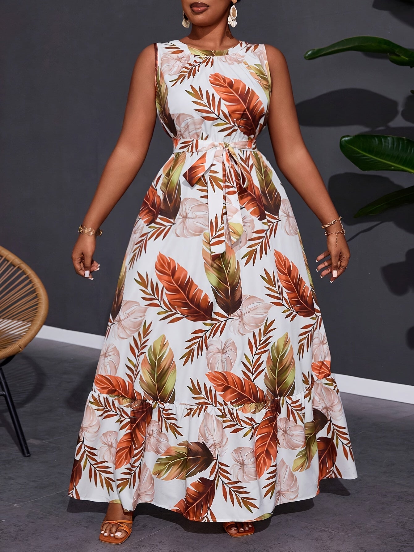 Tropical Leaf Print Sleeveless Maxi Dress